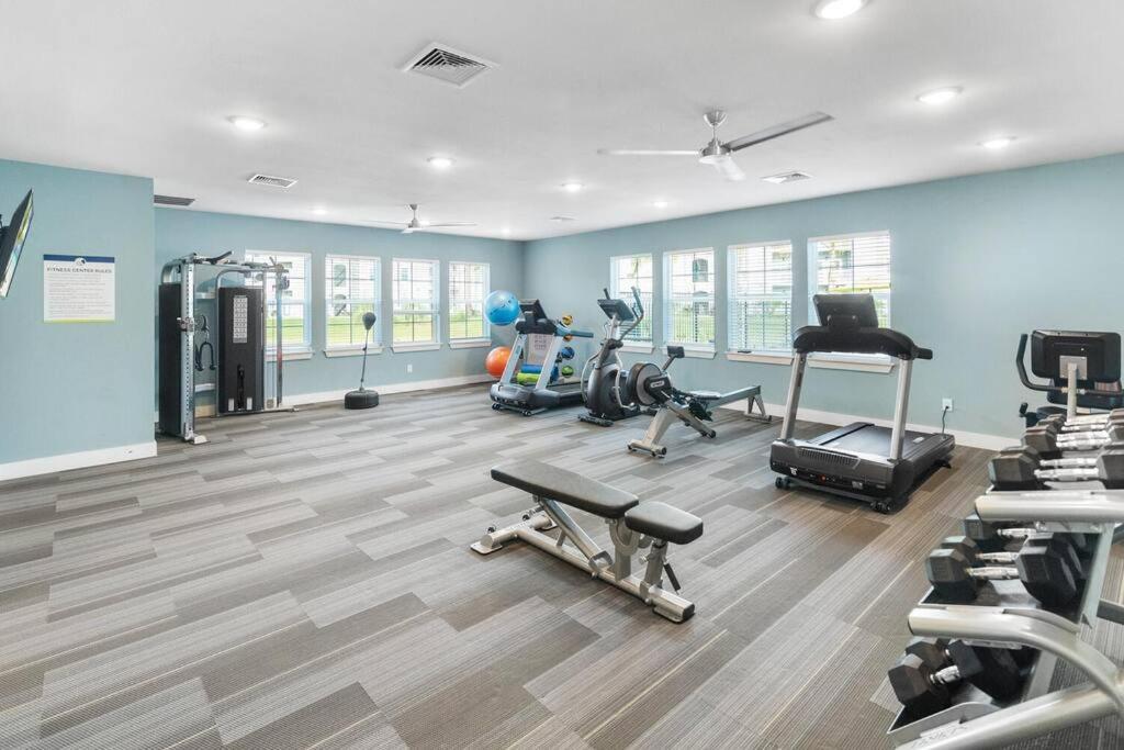 Elegant 2 Bedroom/2 Bath Condo With All Amenities 墨尔本 外观 照片